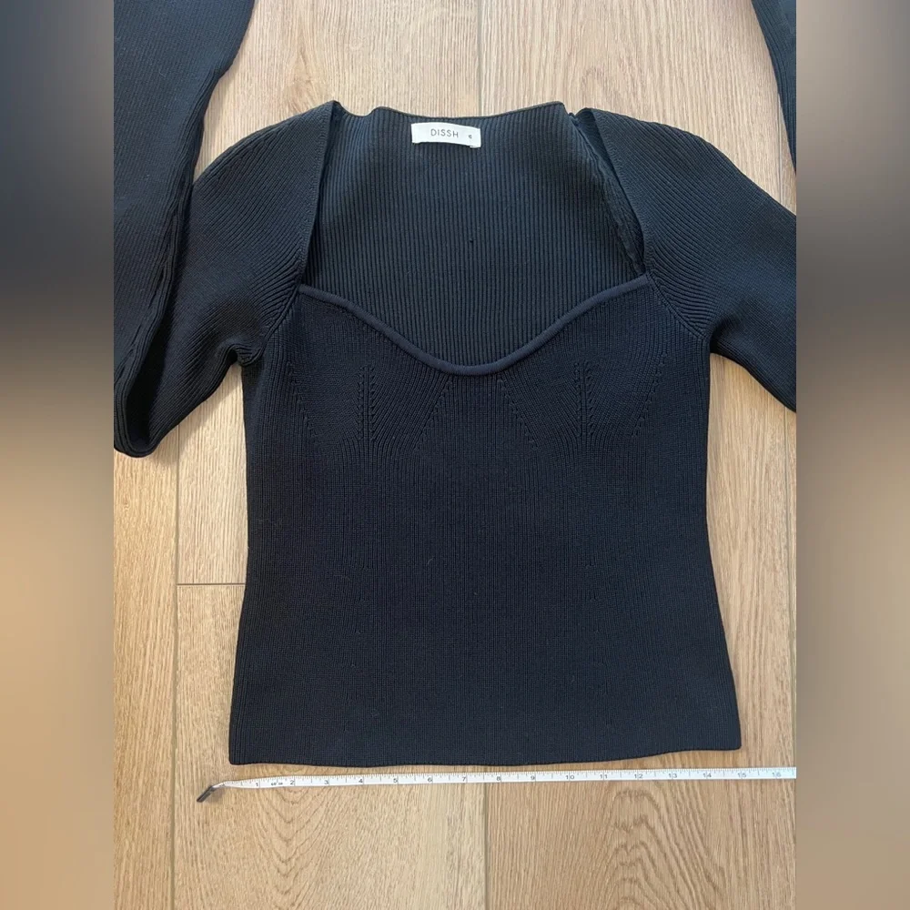 DISSH Ribbed Knit Top - Picture 2 of 4